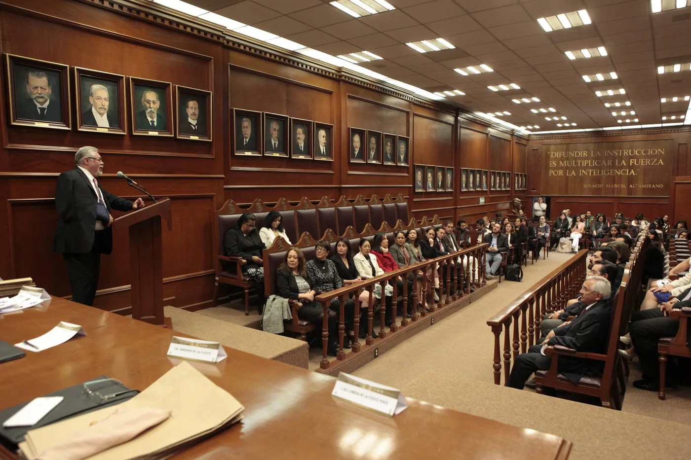 Carlos Duarte participando en el Congreso